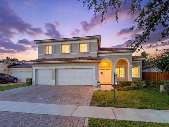 2002 NE 39th Ter, Homestead FL 33033