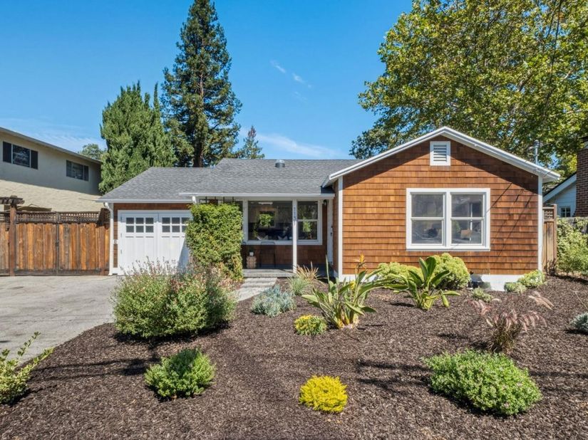 1131 King Street, Redwood City CA 94061