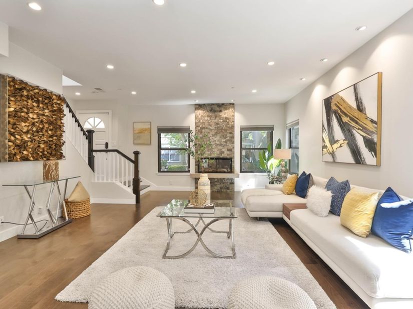 919 La Mesa Terrace E, Sunnyvale CA 94086