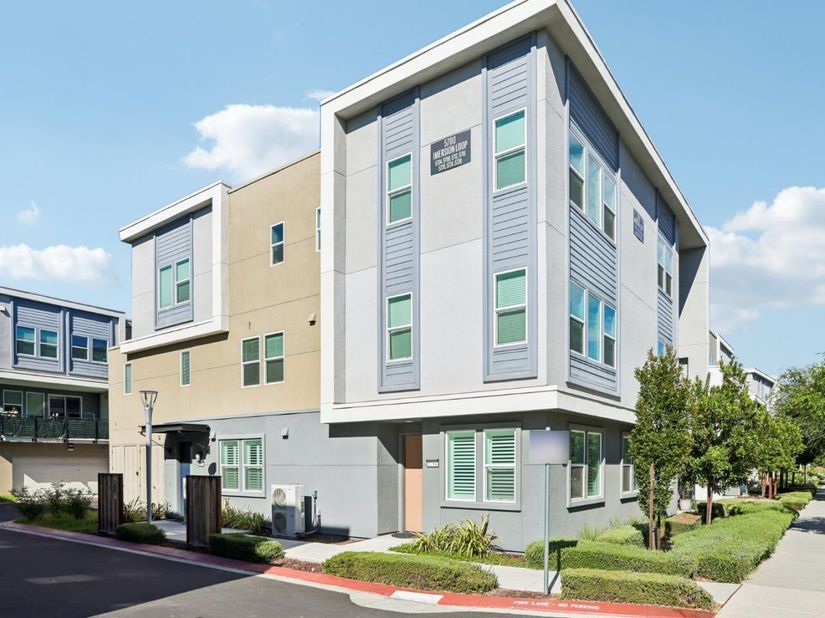 5704 Immersion Loop, San Jose CA 95119