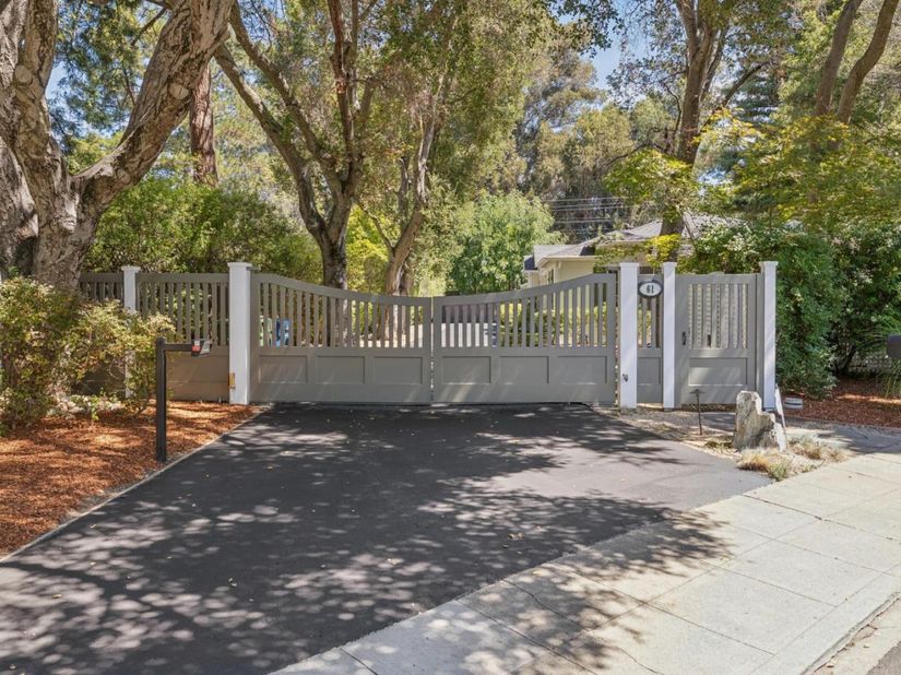 61 Lloyden Drive, Atherton CA 94027