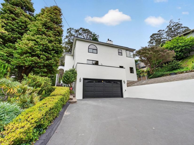 1523 Perez Dr, Pacifica CA 94044