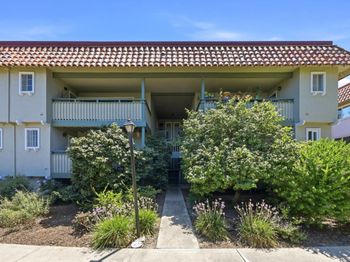 2745 Mauricia Avenue