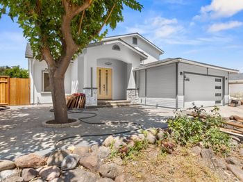 2521 Coconut Drive