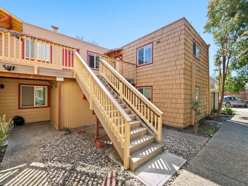 817 California Street, Santa Cruz CA 95060