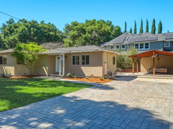 470 Bell Street, East Palo Alto CA 94303