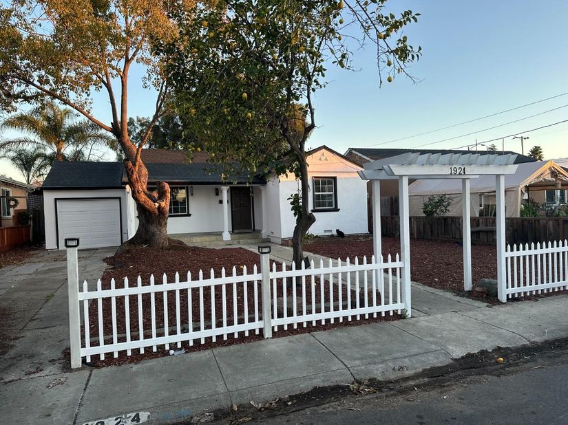 1924 Vollmer Way, San Jose CA 95116