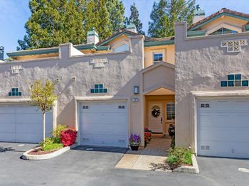 4173 El Camino Real