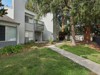 1512 Huddersfield Court