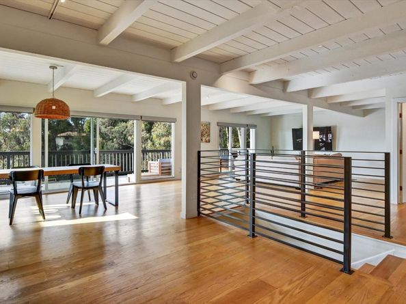 2323 Mastlands Drive, Oakland CA 94611