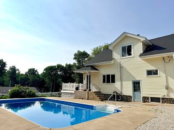 22 Pelican Ave