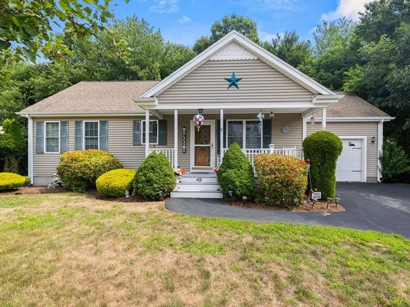 49 Harmony Xing, East Bridgewater MA 02333