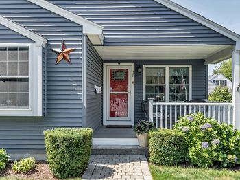 15 Hourihan St