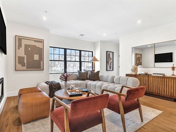 20 Audubon Way 102, Canton MA 02021