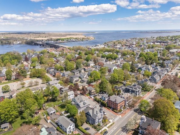 220 High St 3, Newburyport MA 01950