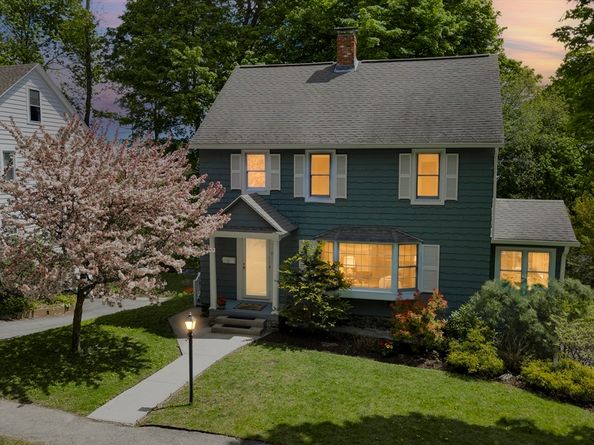 71 Morningside Rd, Worcester MA 01602