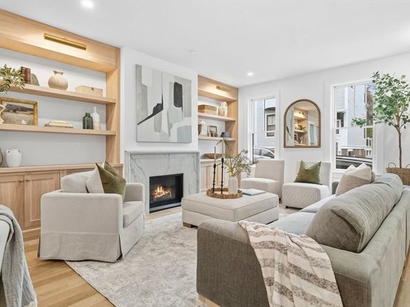 14 Prospect St, Boston MA 02129