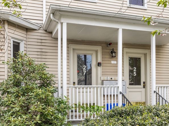 27 Prescott St 1, Somerville MA 02143