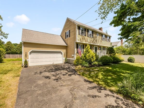 4 Ocean Ave, Newburyport MA 01950