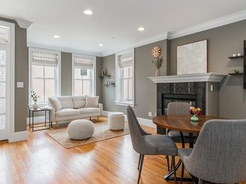 8 Brighton St