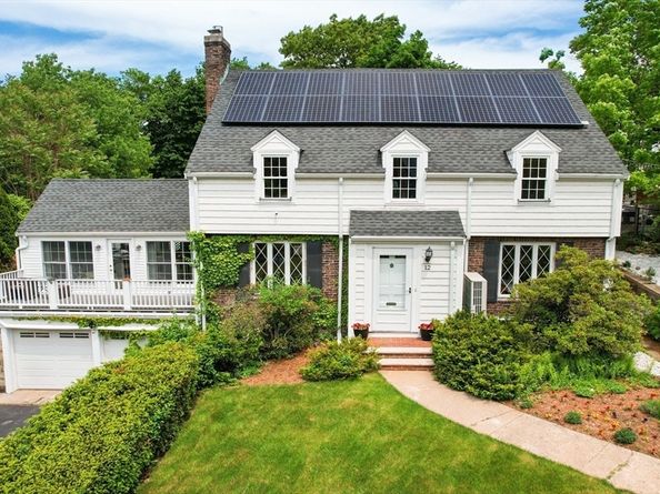 12 Powder House Rd Ext, Medford MA 02155