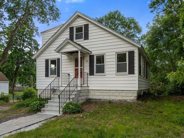 26 Tremont St, Maynard MA 01754