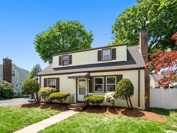 21 Rose Dr, Newton MA 02465