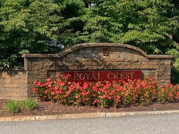 2 Rainbow Pond Dr