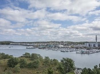 73 Broad Reach