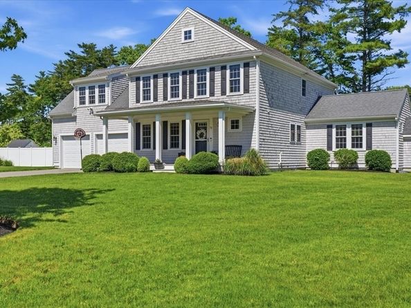 71 Fountain Knoll Ln, Kingston MA 02364