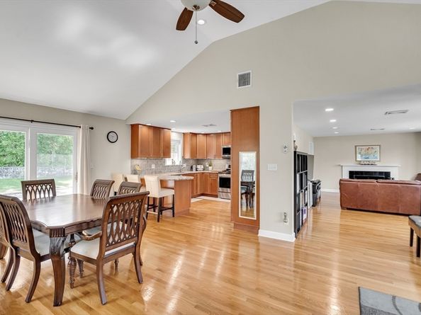 7 Liana, Woburn MA 01801