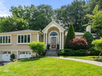 120 Cynthia Rd