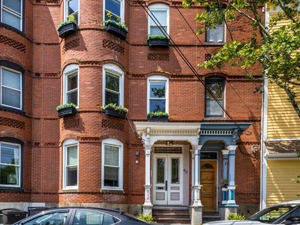 40 Thomas Park 2, Boston MA 02127