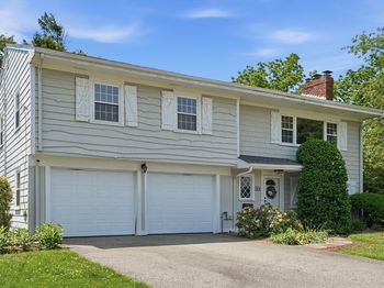 18 Livesey Rd