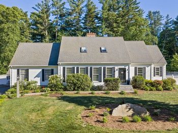 114 Longwater Dr