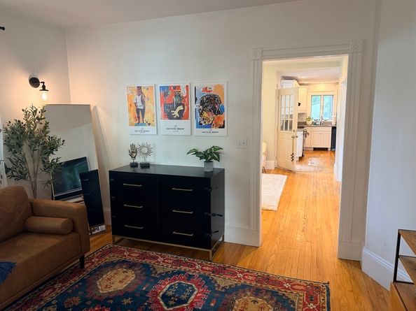 11 Eleanor St, Dedham MA 02026