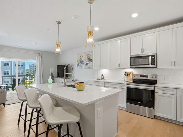 2 Codman Way 2203, Westborough MA 01581