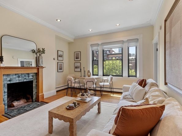 462 Beacon St 31, Boston MA 02115
