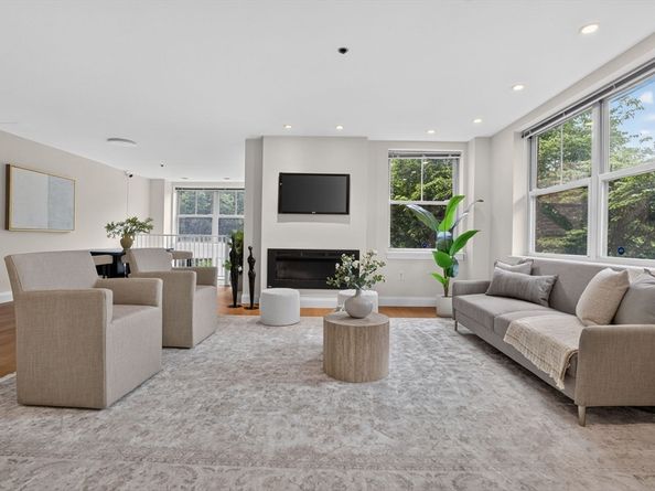 150 Staniford St 331, Boston MA 02114