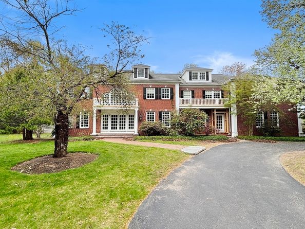 32 Solomon Pierce Road, Lexington MA 02421