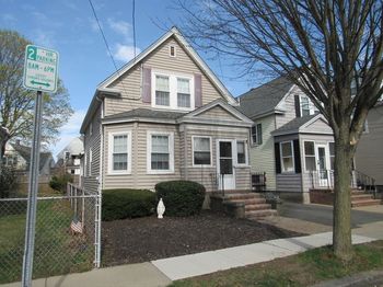 260 Newbury Ave