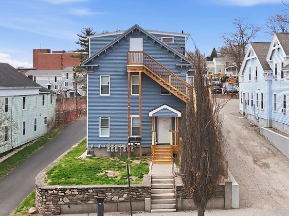 34 Irving St, Worcester MA 01609