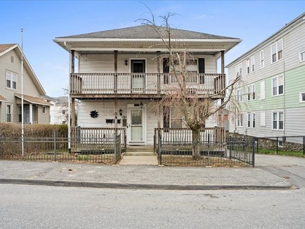 34 Dartmouth St, Worcester MA 01604