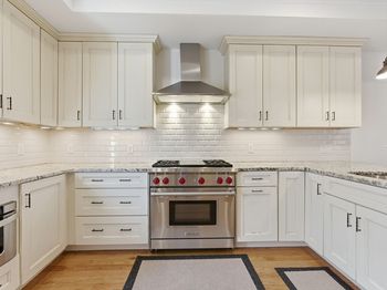 21 Wesley St