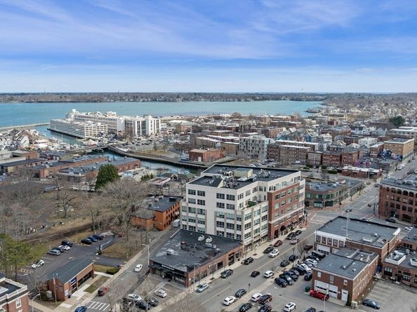 51 Lafayette St 207, Salem MA 01970