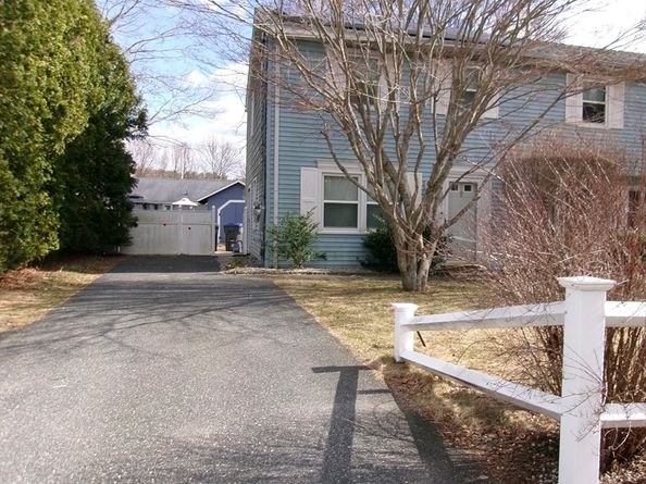 117 Saint Andre Dr, Uxbridge MA 01569