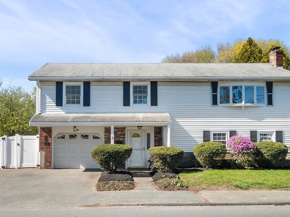 3 Witch Way, Salem MA 01970