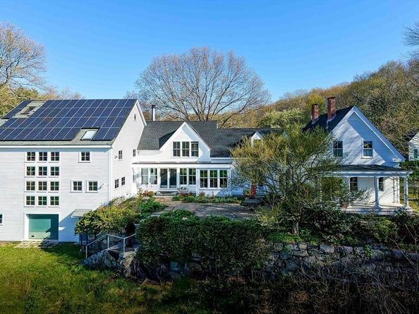1 John Wilson Ln, Lexington MA 02421