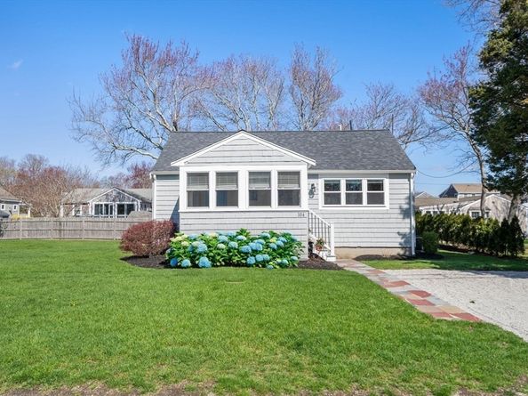 104 Hartford Rd, Marshfield MA 02050