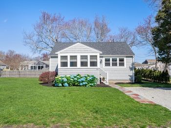 104 Hartford Rd